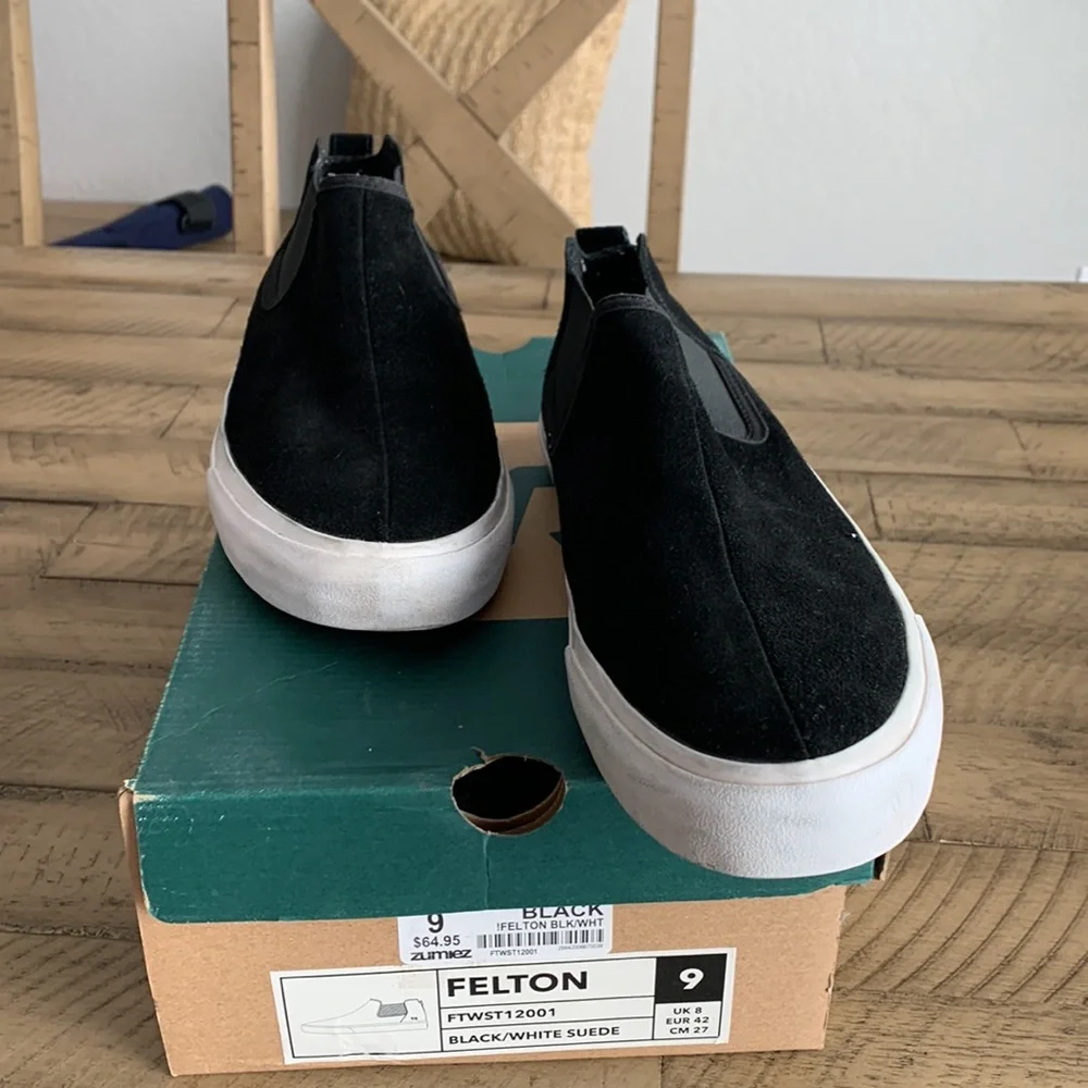 State Footwear Felton Black Suede Slip Ons size 9 - Picture 4 of 10